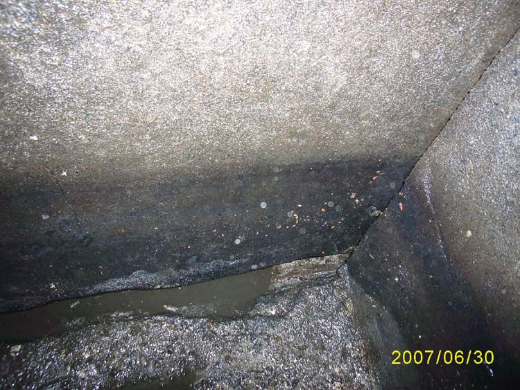 5 정화조내부균열발생